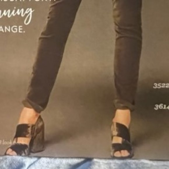 Cabi SIze 8 Interlock Block Heel NWOT - Picture 5 of 6